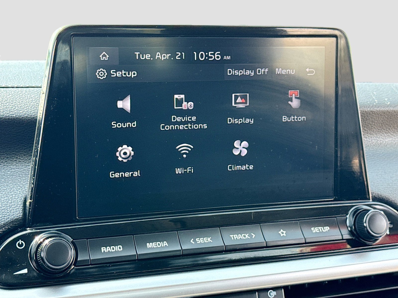 Used 2023 Kia Forte LXS w/ LXS Technology Package image 9