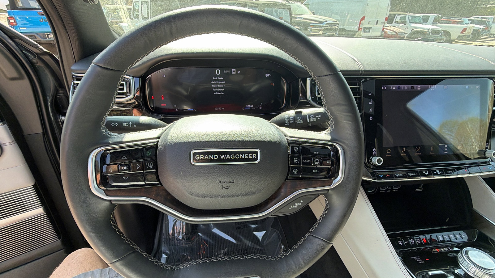 Certified 2025 Jeep Grand Wagoneer 4WD image 30