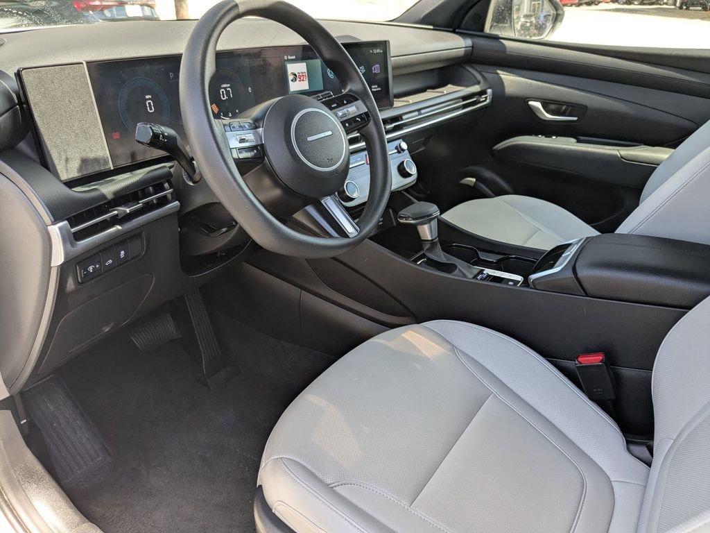 Used 2025 Hyundai Santa Cruz SEL image 13