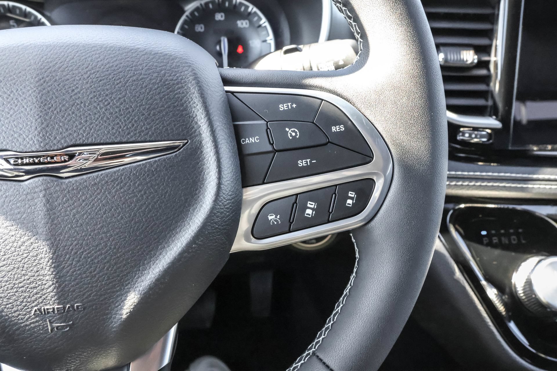 New 2026 Chrysler Pacifica Select FWD image 26