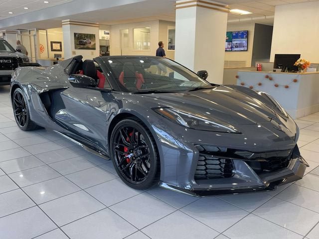 New 2027 Chevrolet Corvette Z06 w/ Stealth Interior Trim Package RWD image 4