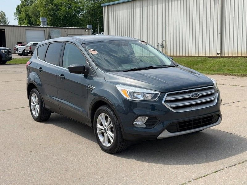Used 2019 Ford Escape SE AWD/4WD image 1
