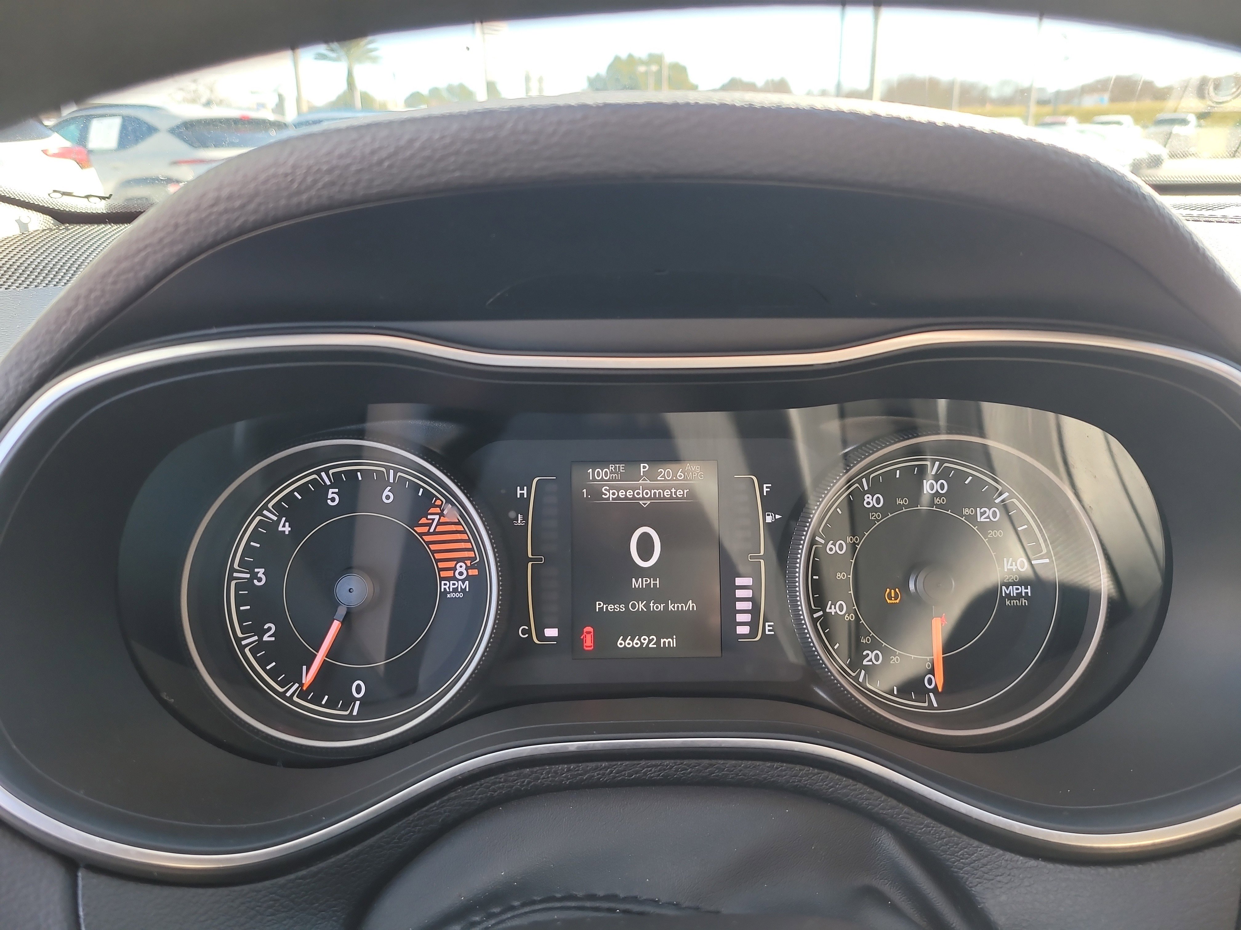 Used 2019 Jeep Cherokee Latitude w/ Popular Appearance Group image 29