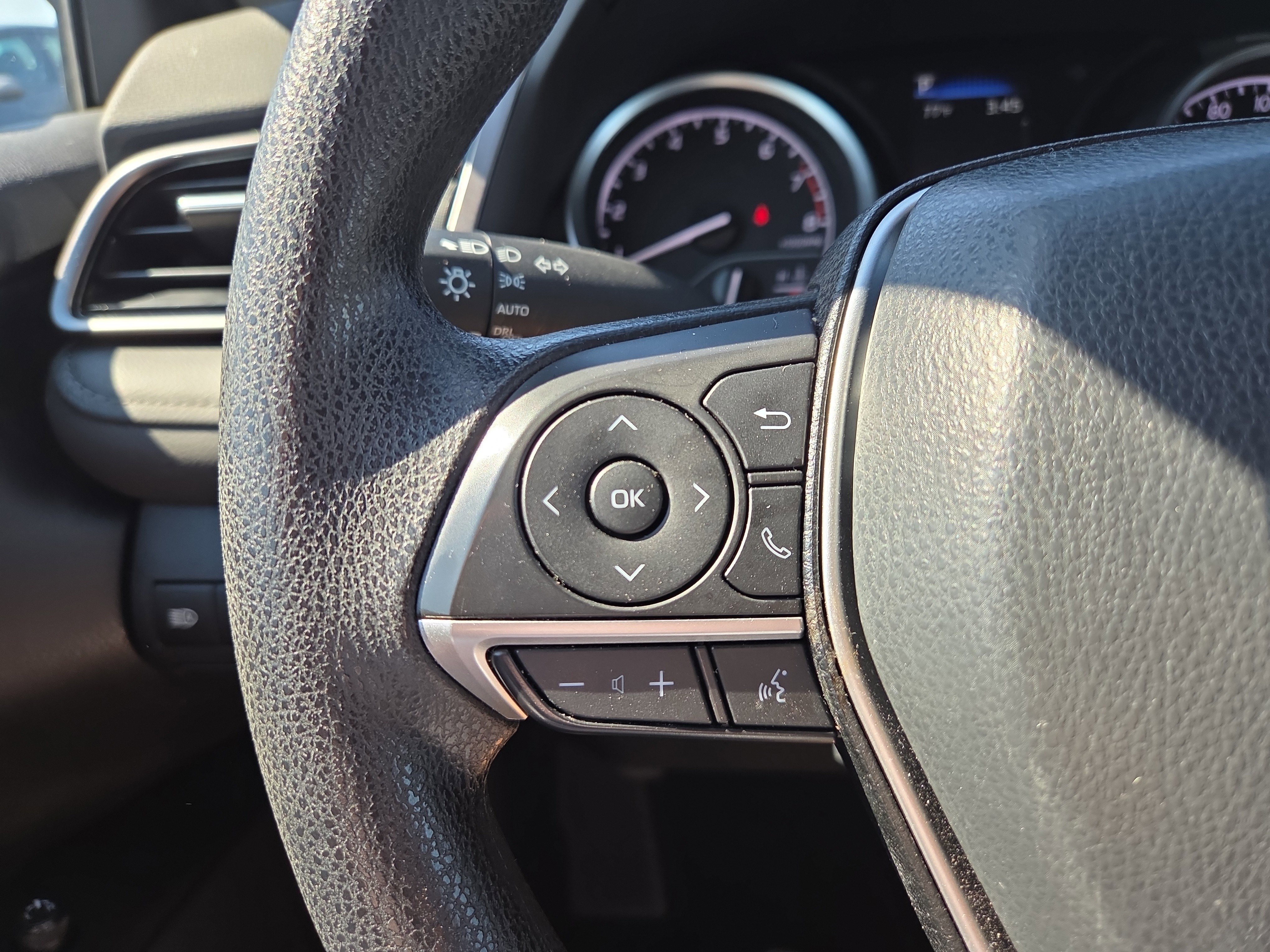 Used 2024 Toyota Camry LE image 11