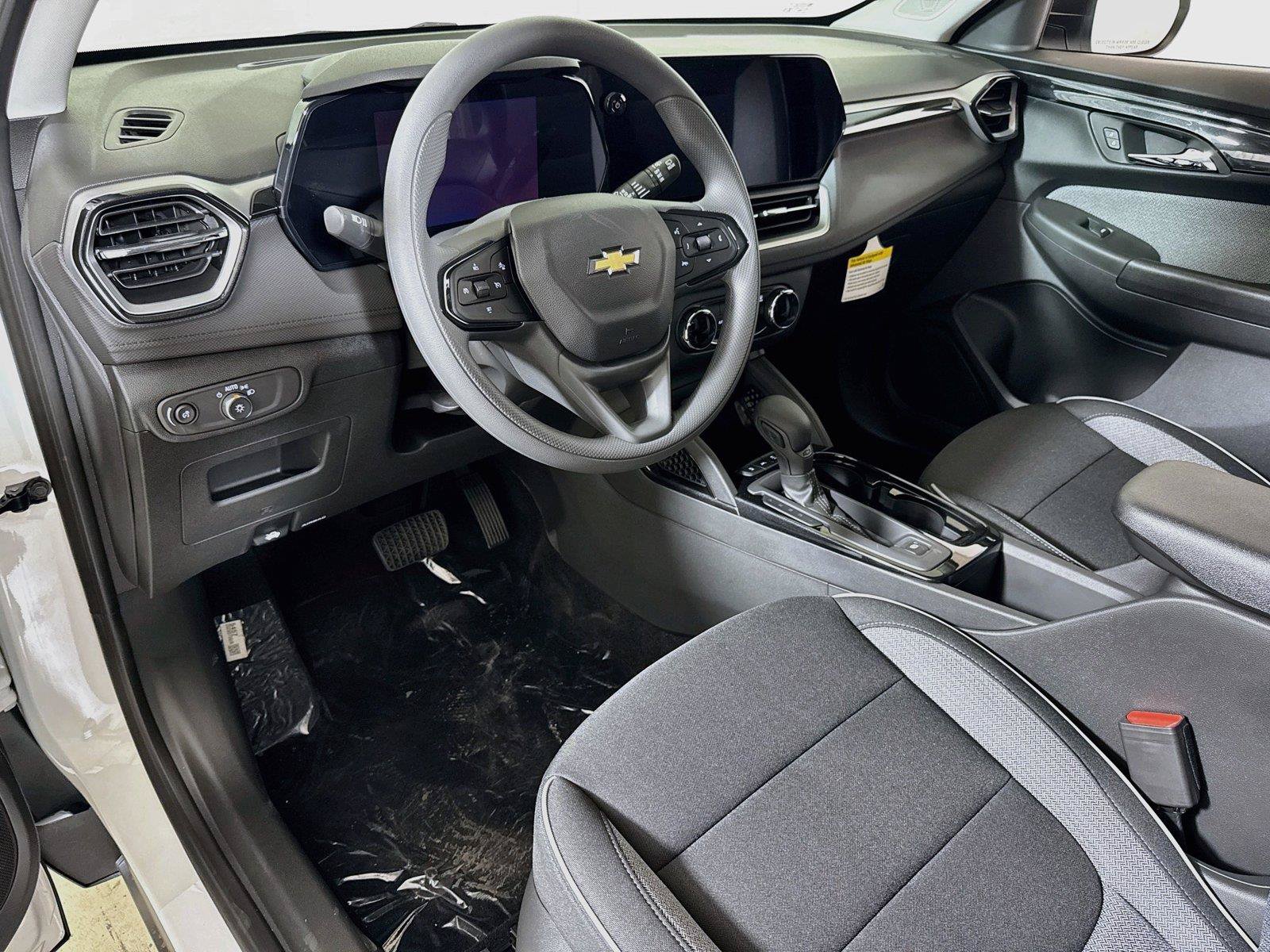 New 2026 Chevrolet TrailBlazer LS w/ LS Convenience Package FWD image 5