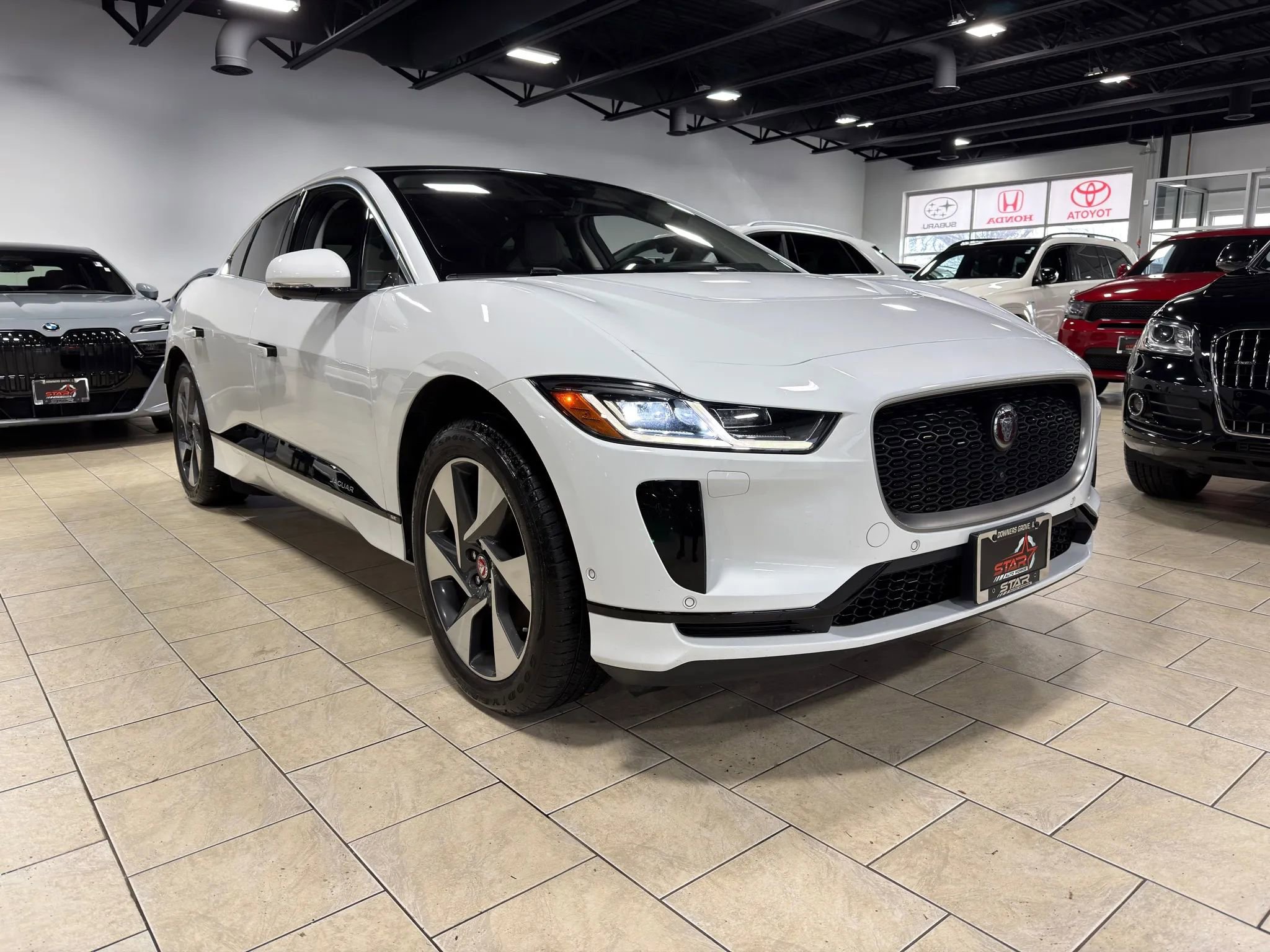 Used 2020 Jaguar I-PACE SE image 9