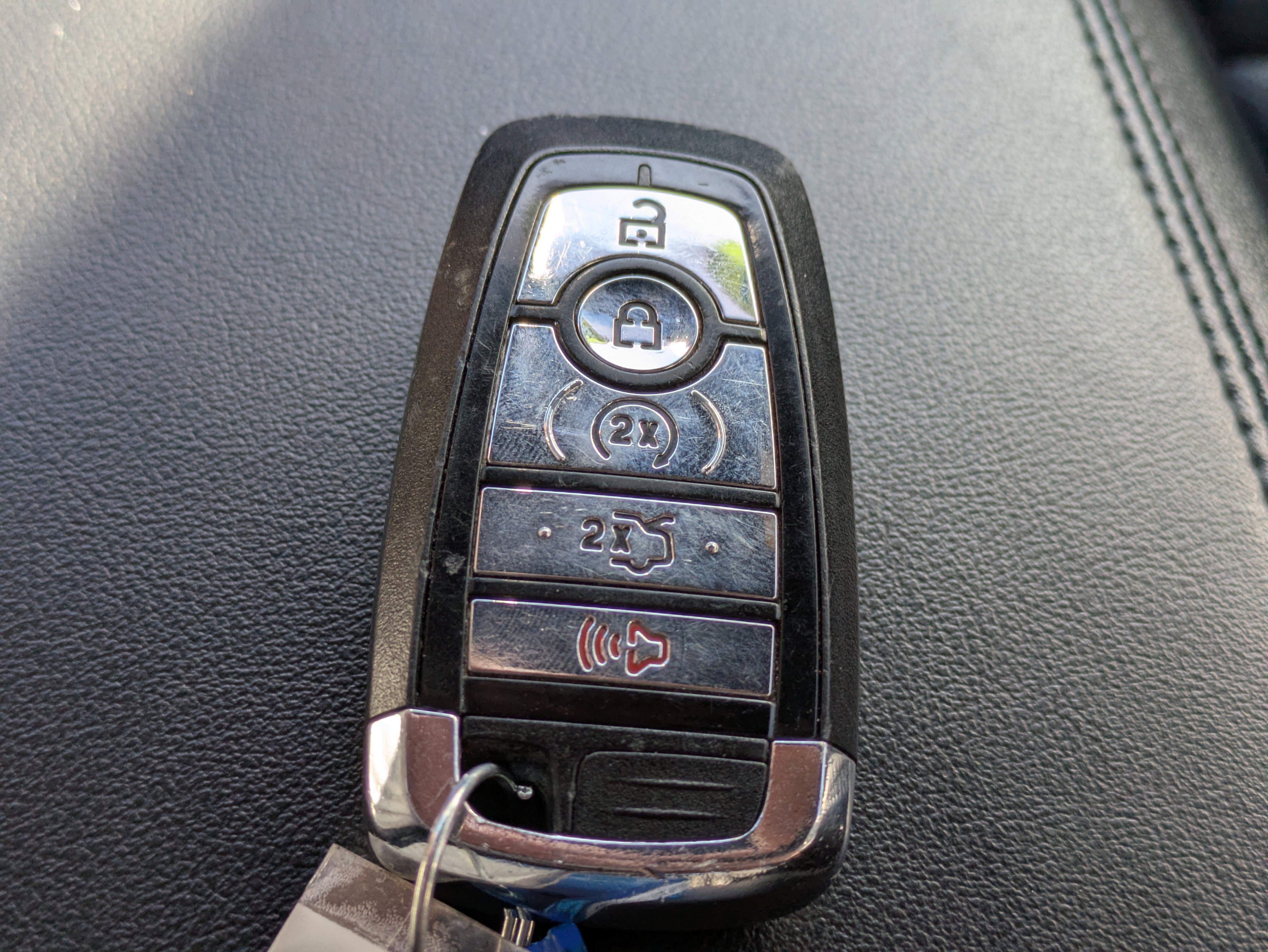 Used 2020 Lincoln Continental AWD w/ Premium Package image 33