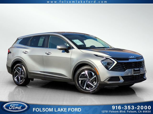 Used 2025 Kia Sportage LX image 1