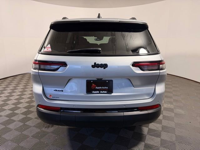 Used 2023 Jeep Grand Cherokee L Laredo AWD/4WD image 6