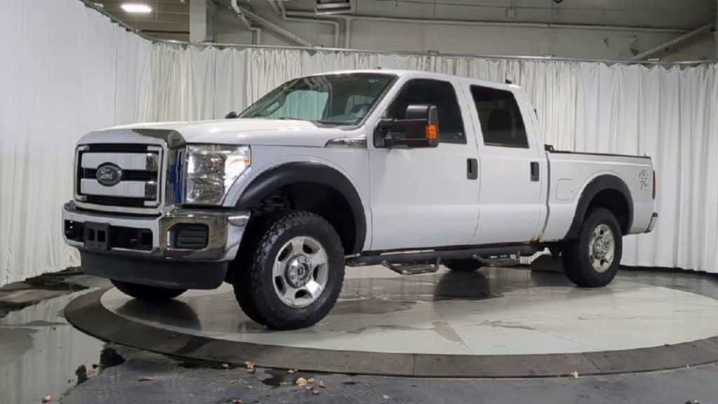 Used 2016 Ford F250 XLT AWD/4WD image 5
