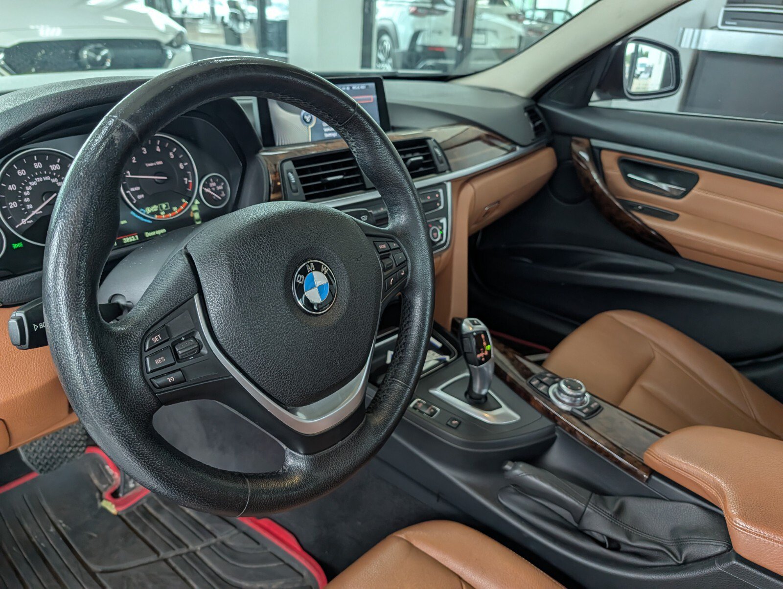 Used 2013 BMW 328i xDrive Sedan AWD/4WD image 13