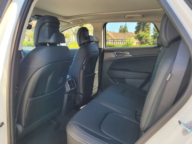 New 2027 Kia Sportage EX FWD image 6