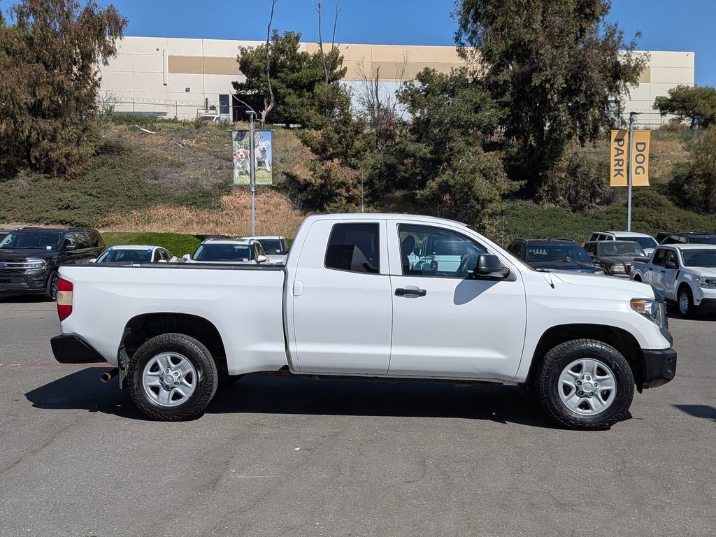 Used 2019 Toyota Tundra SR image 2