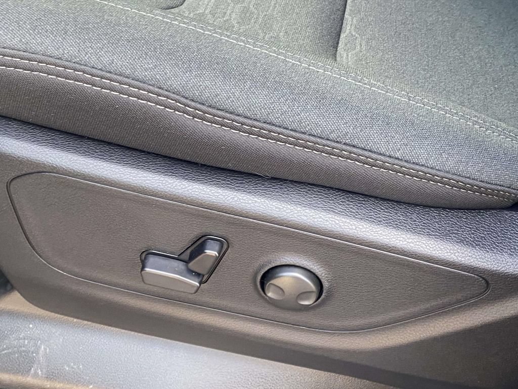 New 2026 RAM 1500 Big Horn AWD/4WD image 17