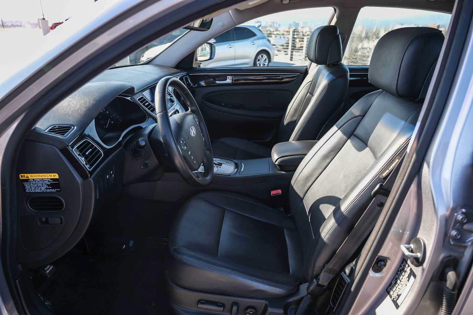 Used 2013 Hyundai Genesis 3.8 RWD image 20