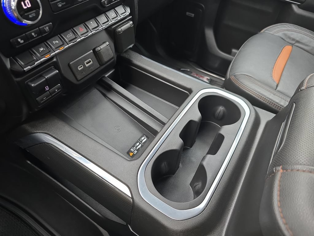 Used 2021 GMC Sierra 1500 AT4 w/ AT4 Premium Package AWD/4WD image 23