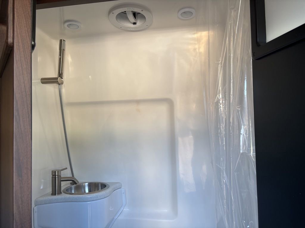 Used 2022 Mercedes-Benz Sprinter 2500 image 52