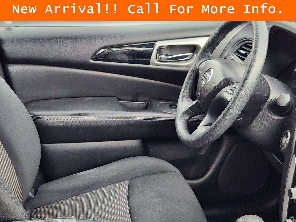 Used 2018 Nissan Pathfinder S AWD/4WD image 10