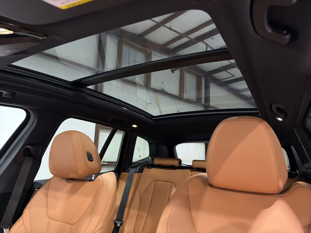Used 2024 BMW X3 M40i w/ Shadowloine Package image 24
