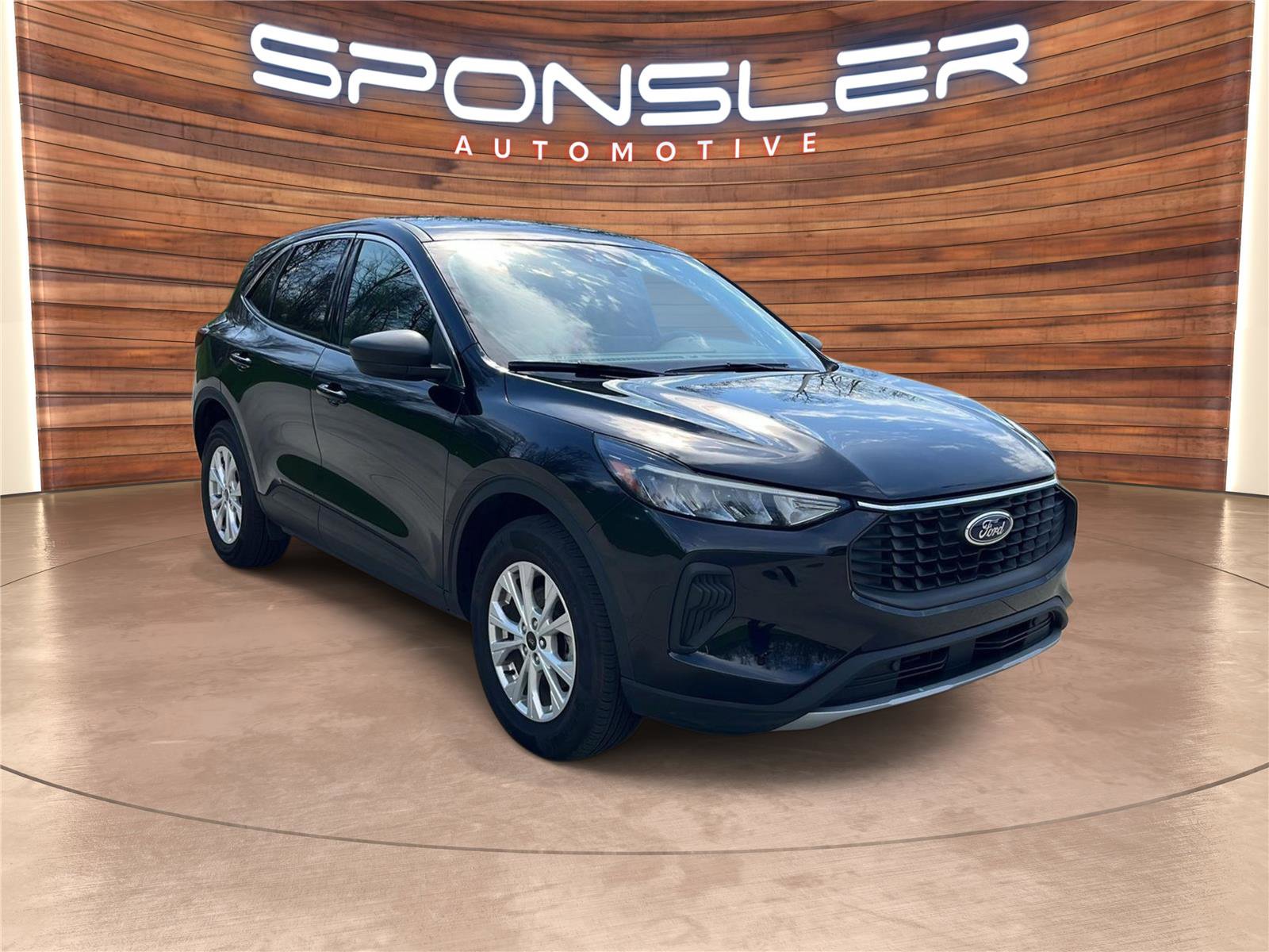 Used 2024 Ford Escape Active w/ Tech Pack #1 image 9