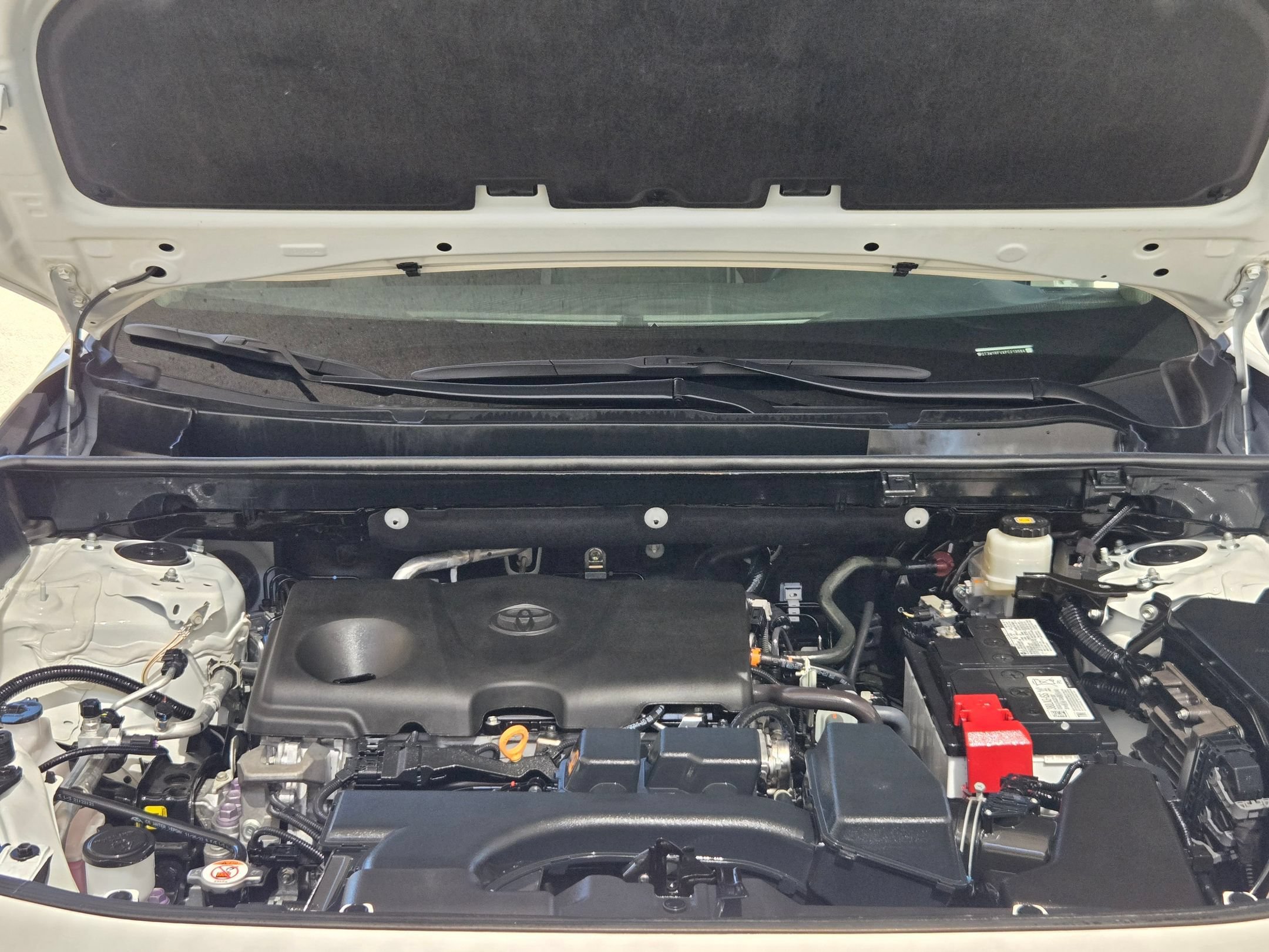 Used 2023 Toyota RAV4 XLE w/ Convenience Package FWD image 33