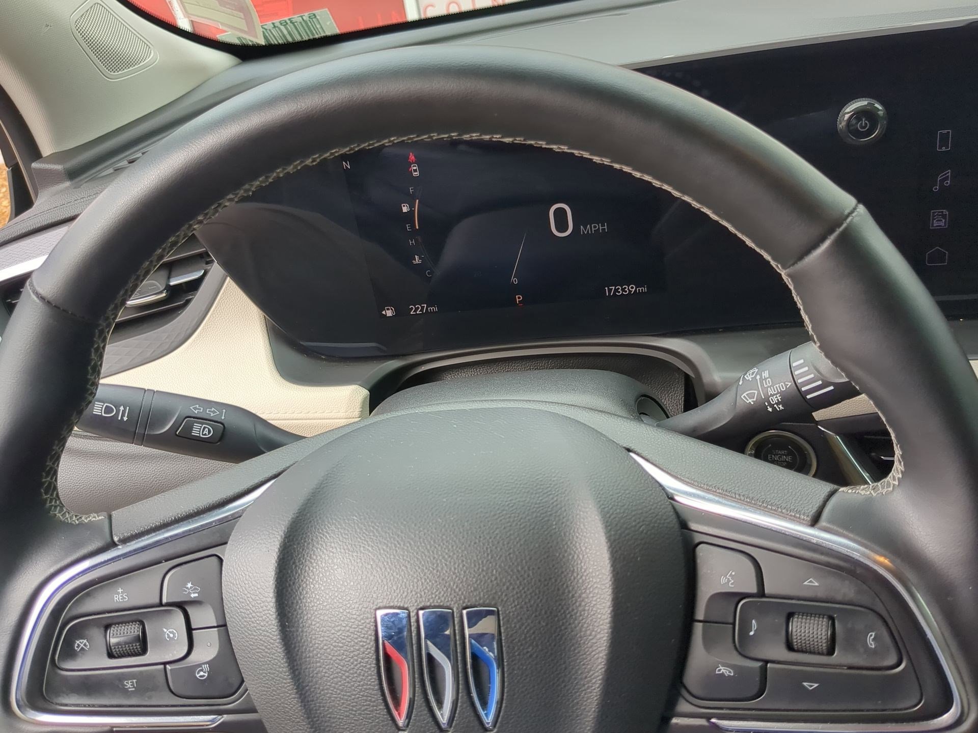 Used 2024 Buick Encore GX Avenir w/ Avenir Convenience Package image 15