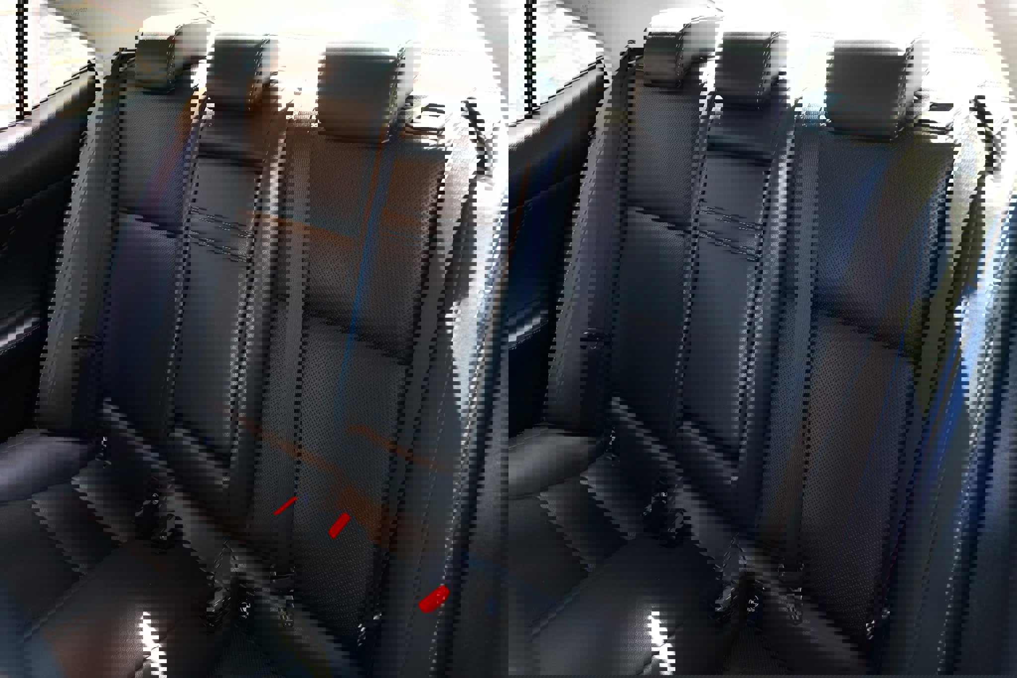 Used 2016 Lexus IS 200t image 11