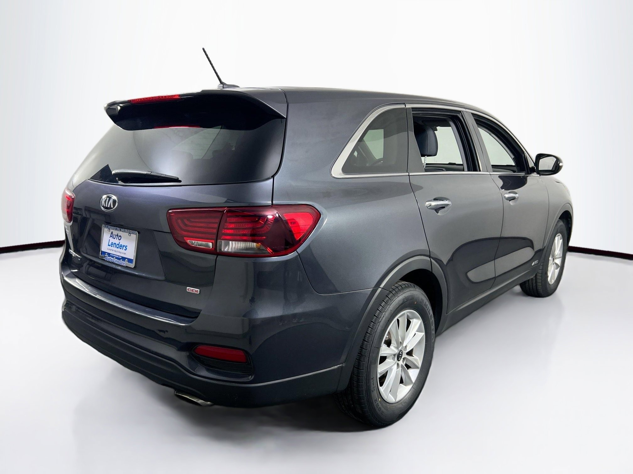 Used 2019 Kia Sorento LX image 5