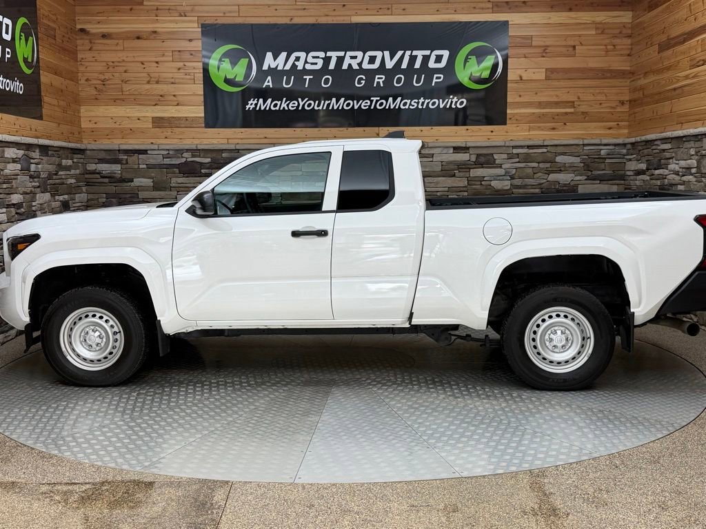 Used 2026 Toyota Tacoma SR w/ SR Upgrade Package AWD/4WD image 6