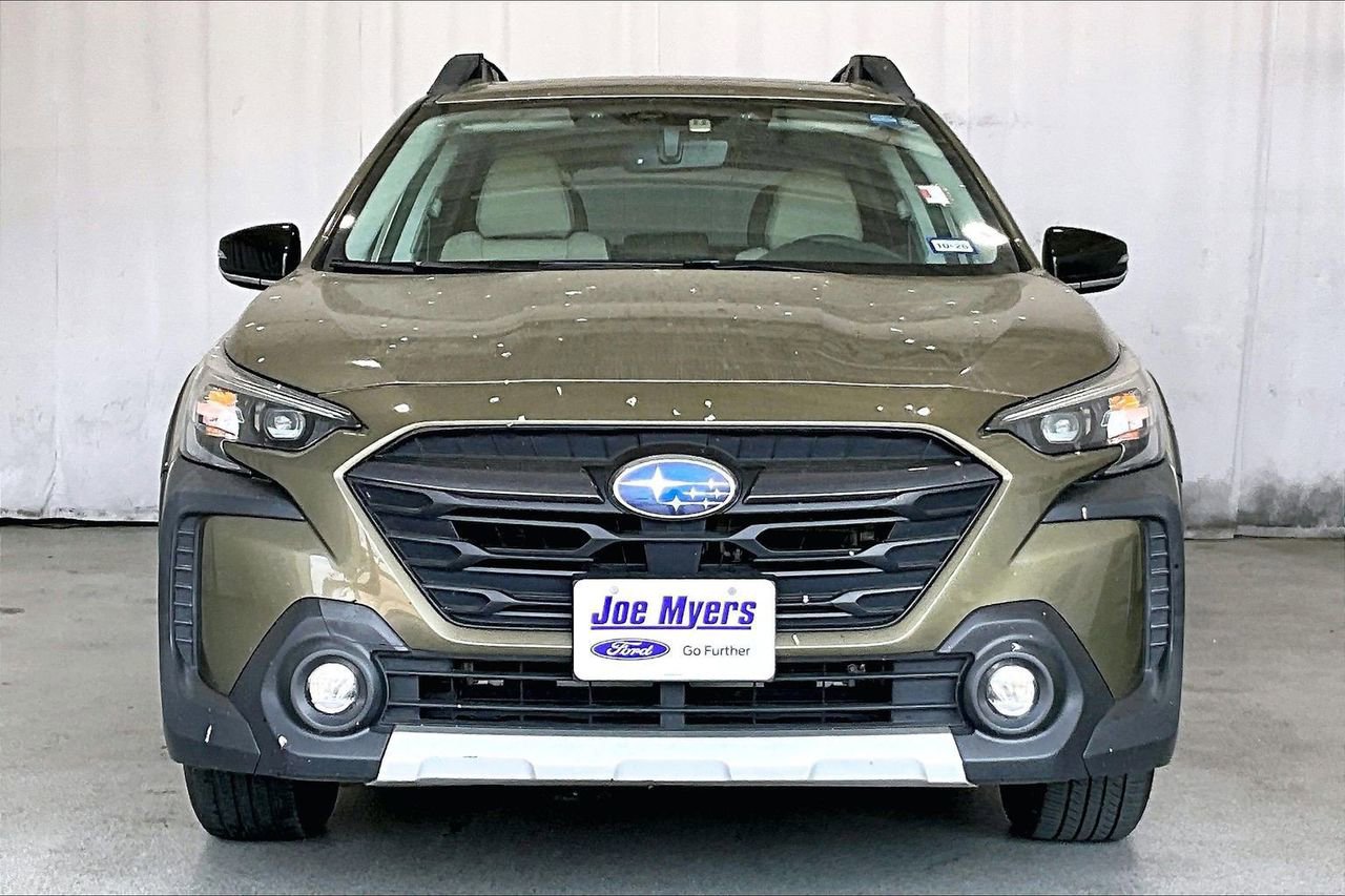 Used 2023 Subaru Outback Limited image 3