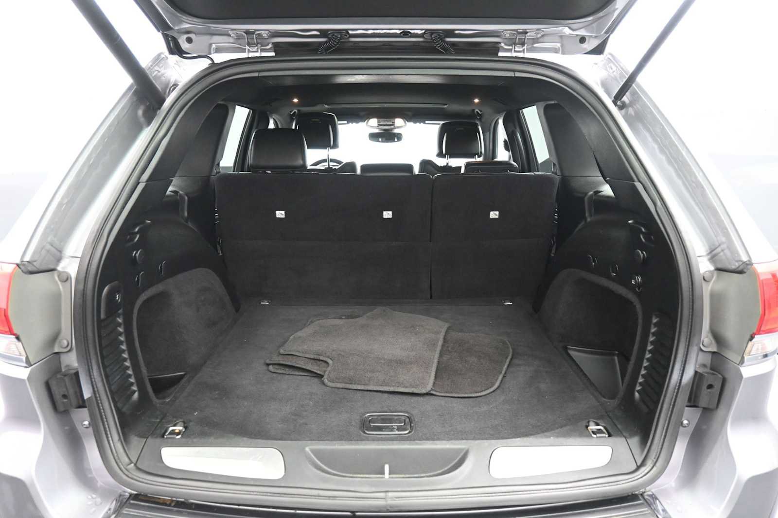 Used 2018 Jeep Grand Cherokee Limited AWD/4WD image 22