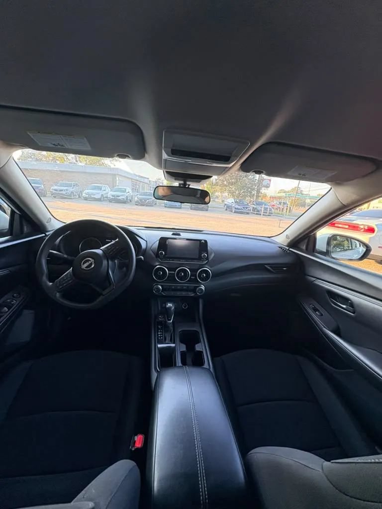 Used 2024 Nissan Sentra S FWD image 11