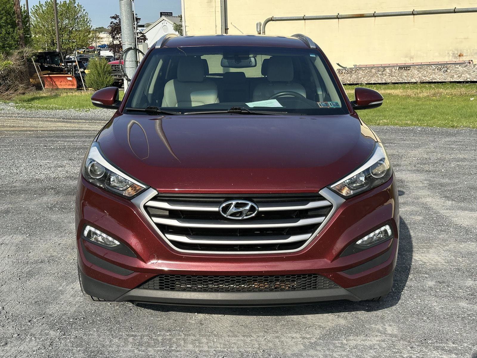 Used 2017 Hyundai Tucson SE Plus FWD image 3