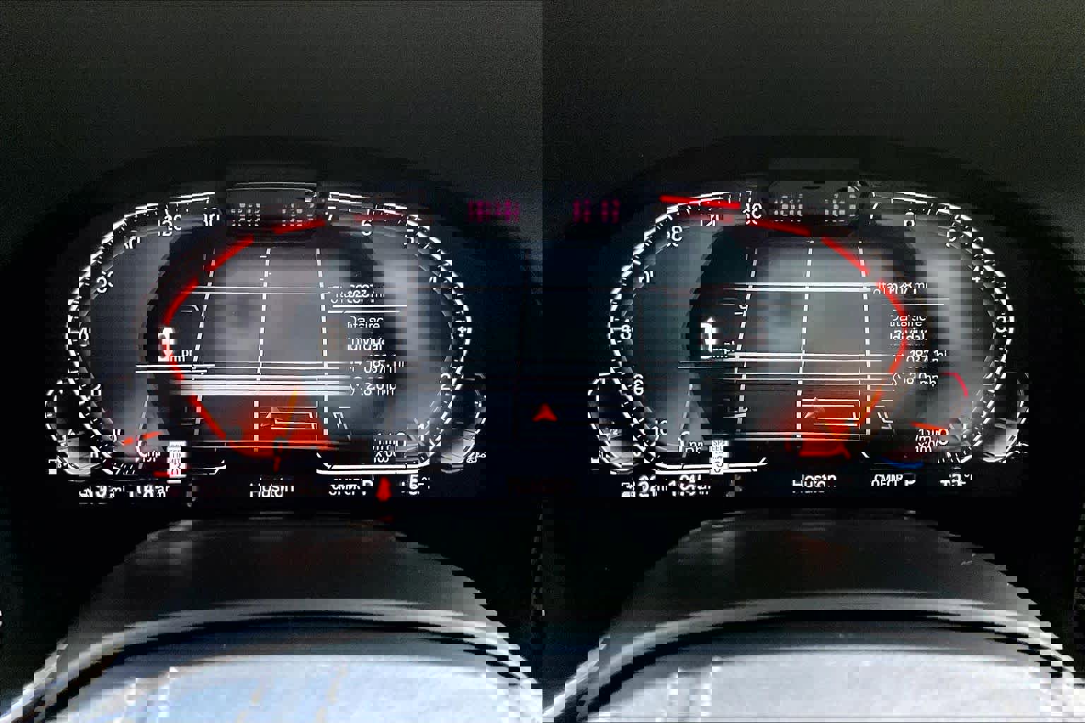 Used 2021 BMW 750i xDrive w/ Luxury Rear Seating Package image 25