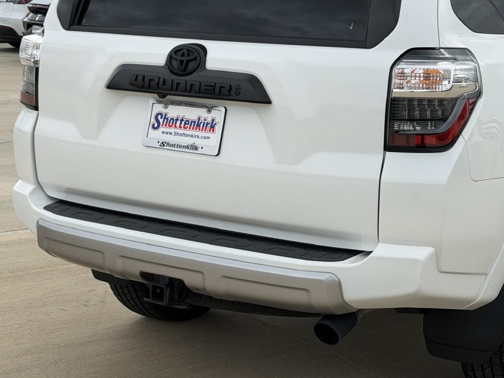 Used 2024 Toyota 4Runner TRD Off-Road Premium w/ Off Road Premium Plus Package AWD/4WD image 6