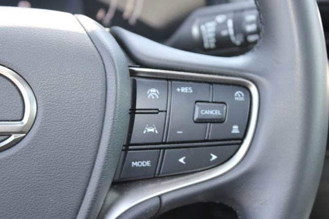 Certified 2025 Lexus UX 300h FWD image 17