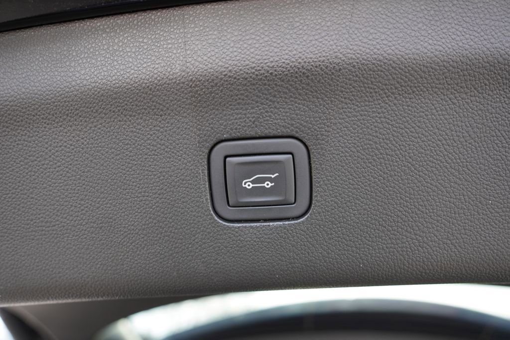 Certified 2023 Buick Enclave Essence w/ Experience Buick Package image 23