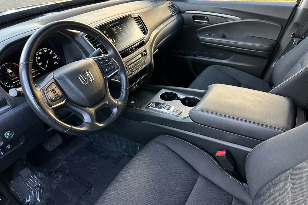 Certified 2024 Honda Ridgeline Sport image 10