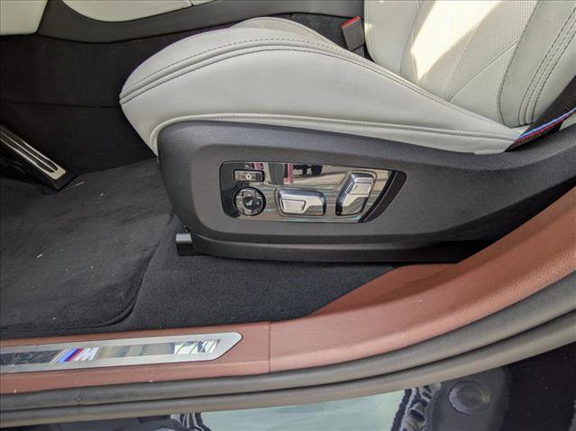 Used 2023 BMW XM w/ M Driver's Package image 17