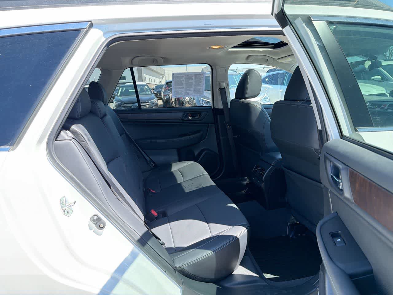 Used 2017 Subaru Outback 3.6R Limited image 26