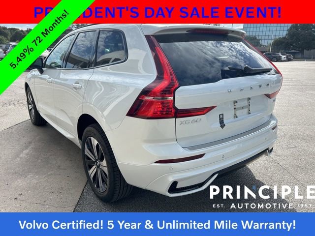 Certified 2025 Volvo XC60 T8 Core image 9