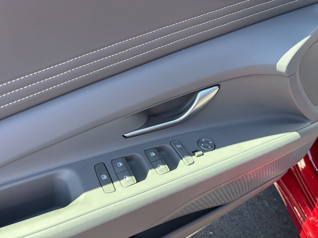 New 2025 Hyundai Elantra Sport FWD image 20