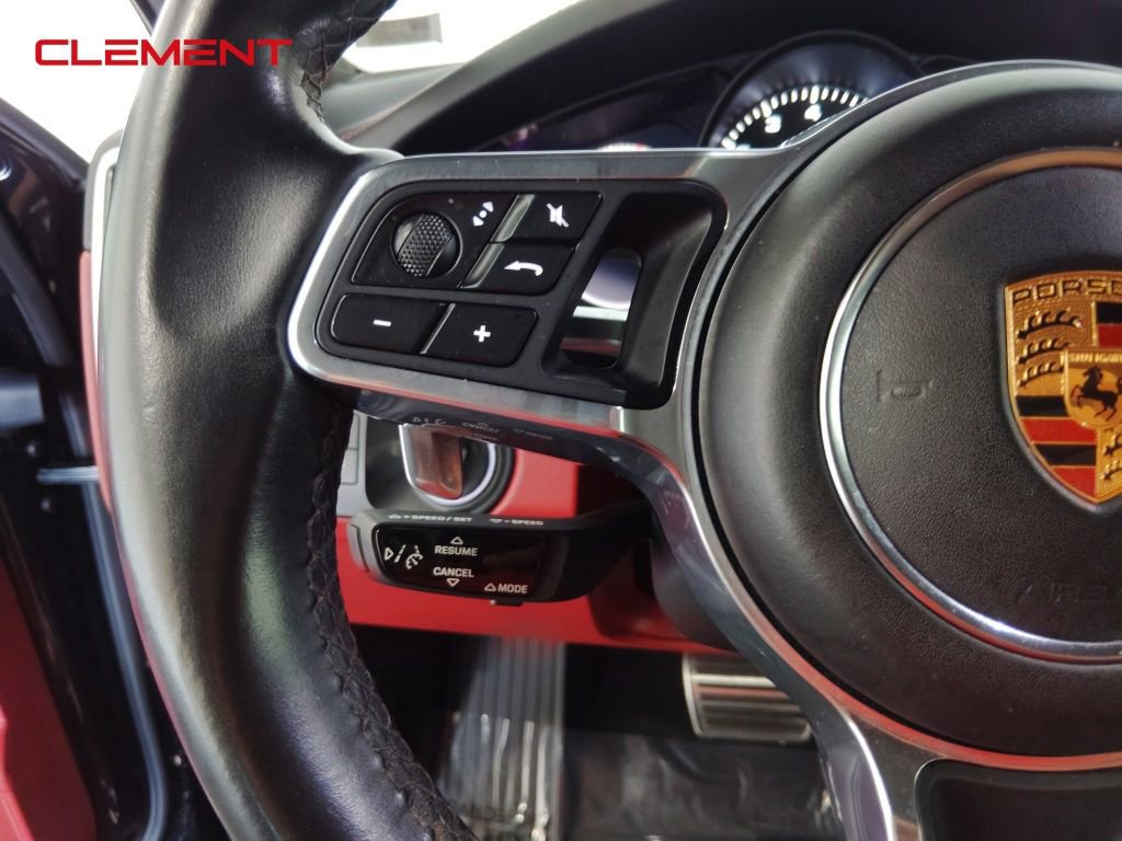 Used 2022 Porsche Cayenne S image 11