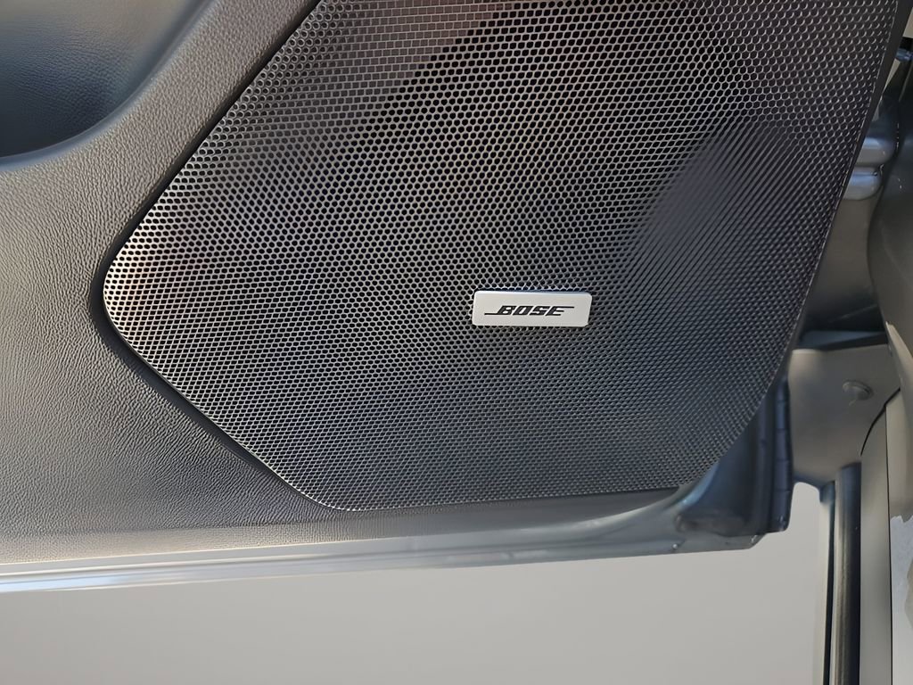 New 2025 Cadillac XT6 Luxury image 31