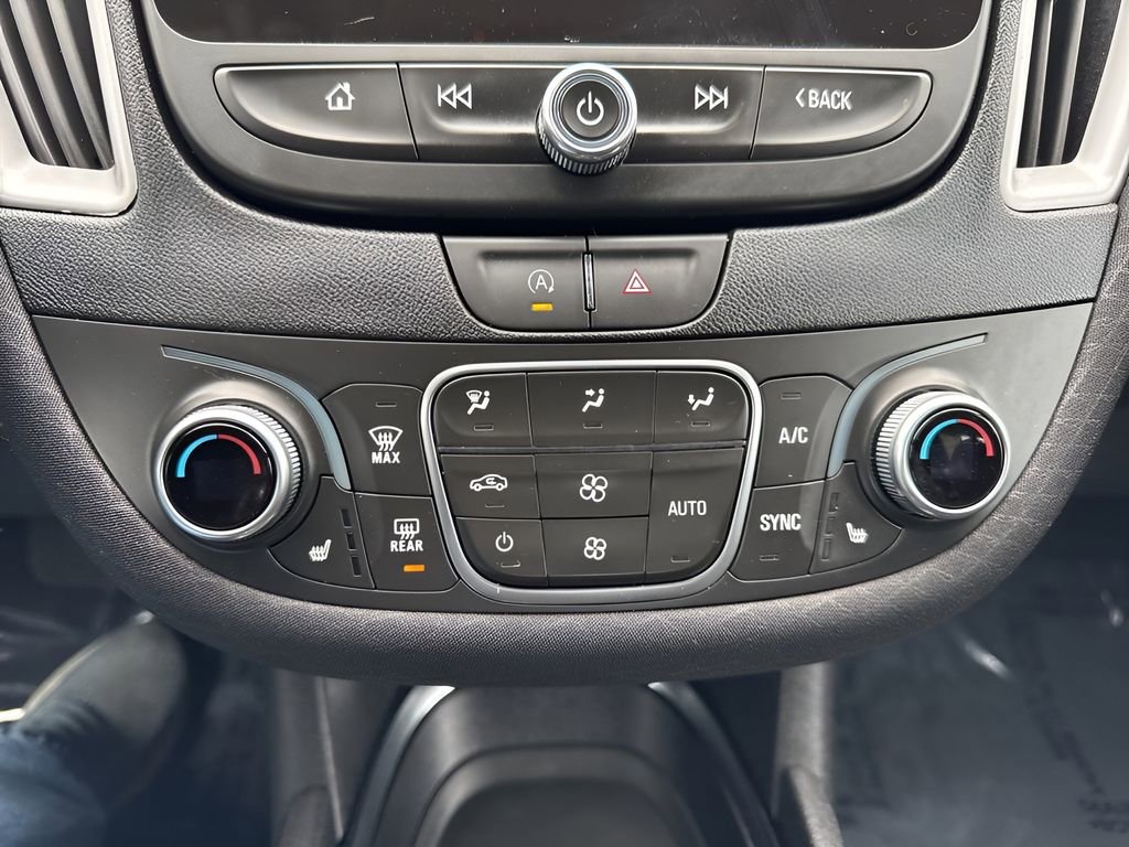 Used 2024 Chevrolet Malibu LT image 19