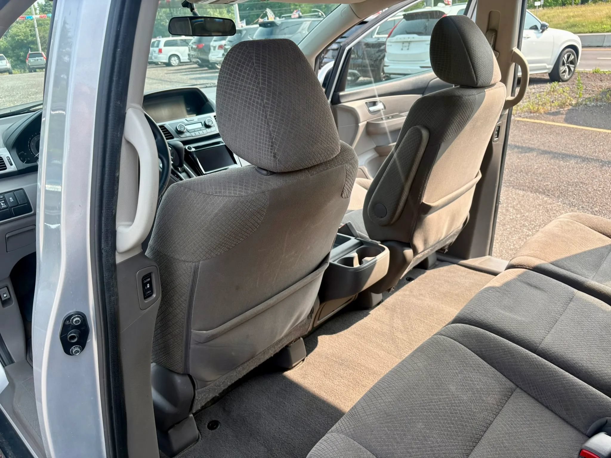 Used 2015 Honda Odyssey EX image 17