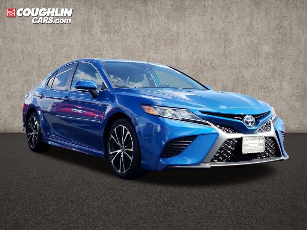 Used 2019 Toyota Camry SE w/ Convenience Package image 7