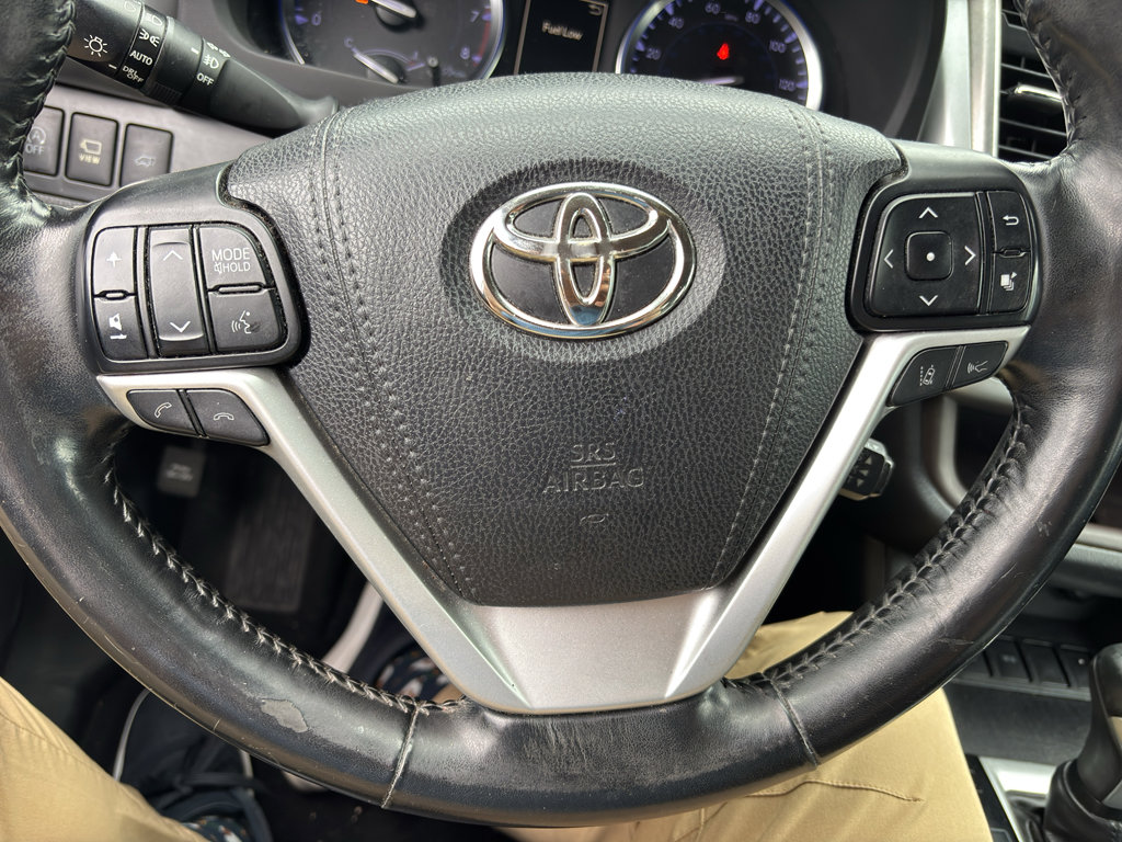 Used 2018 Toyota Highlander Limited Platinum image 11