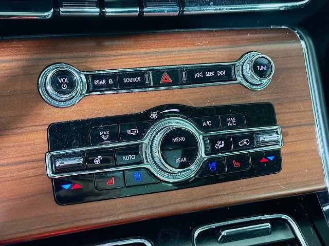 Certified 2022 Lincoln Aviator Reserve w/ Elements Package Plus AWD/4WD image 19