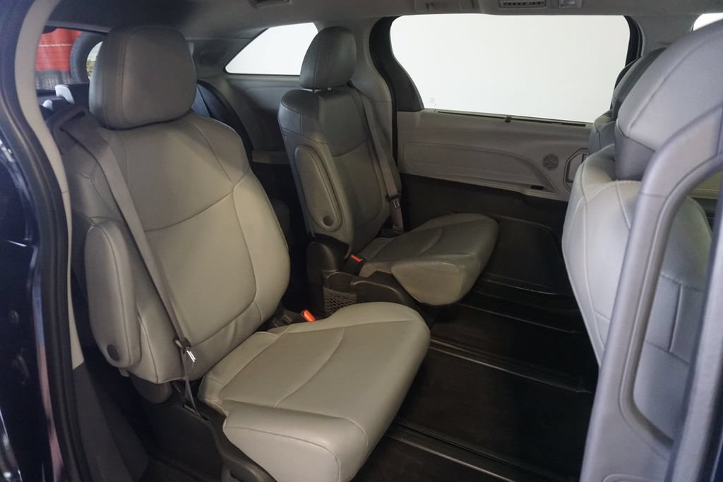 Used 2024 Toyota Sienna XLE w/ XLE Plus Package AWD/4WD image 26